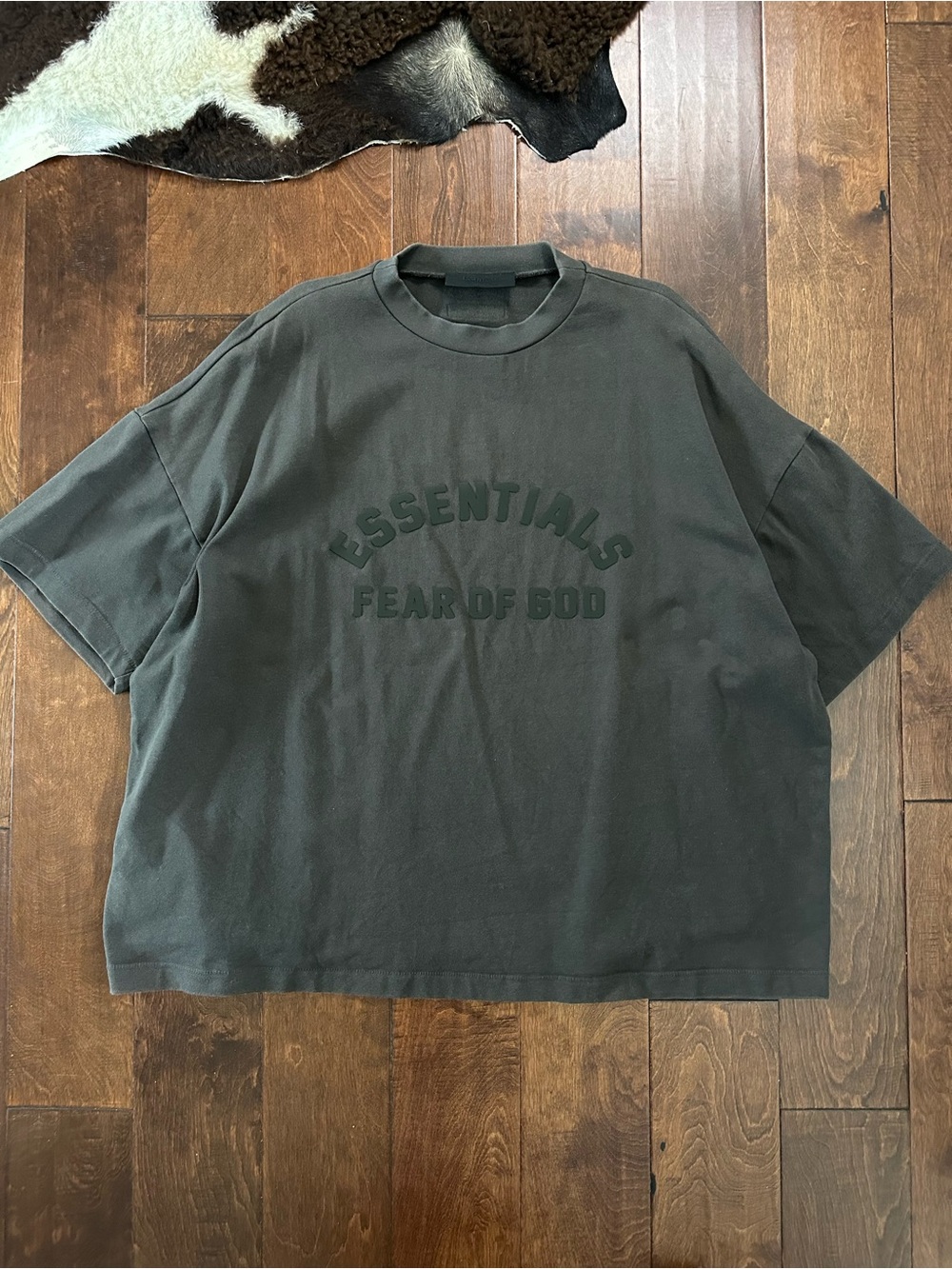 Essentials Tee